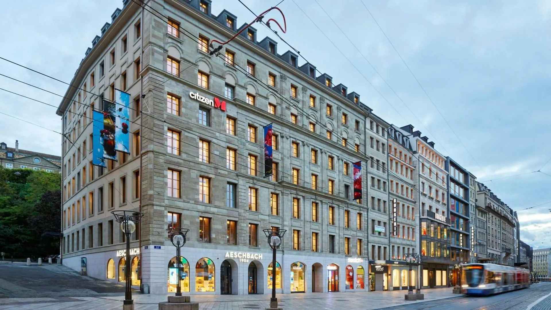 Top Hotels in Geneva Downtown for Every Traveler